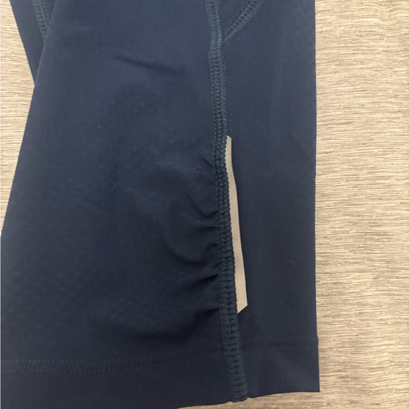Athleta Capri Workout Pants Like New - Picture 3 of 3